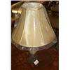 Image 1 : 1 End Table Lamp