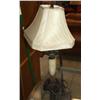 Image 1 : 1 End Table Lamp