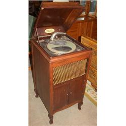 Antique Hand Crank Phonograph