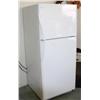 Image 1 : Frigidaire Fridge& Freezer 69" Tall