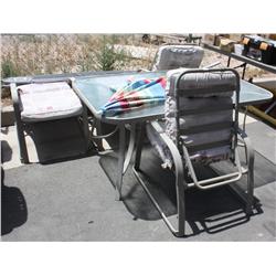 Patio Table w/Chairs
