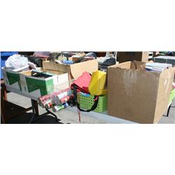 Table Lot of Miscellaneous