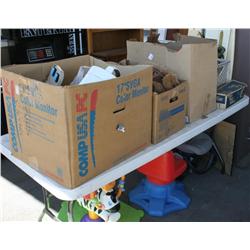 Table Lot of Miscellaneous