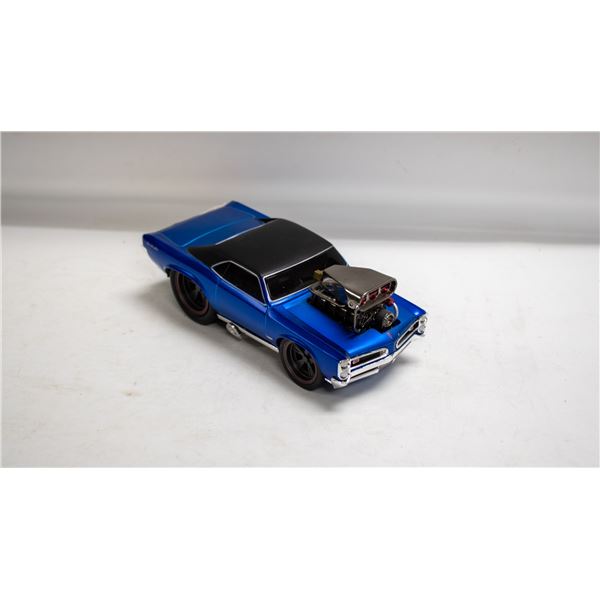 MUSCLE MACHINES 1965 BLUE GTO 1:24 SCALE