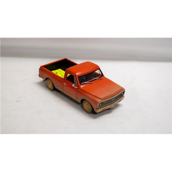 GREENLITE 1991 C10 ORANGE GROUND HOG DAY