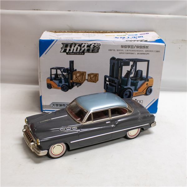 1/12 CITY TRUCK FORKLIFT PLASTIC ORANGE