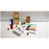 Image 1 : 1/10 DOLL HOUSE FURNITURE BATH TUBS/DOORS/PEG