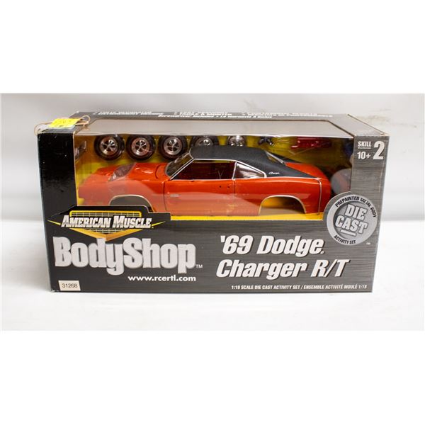 AMERICAN MUSCLE 1969 DODGE CHARGER R/T BODY SHOP