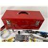 Image 7 : Tool Box and Content
