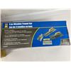 Image 3 : Duel Caulking Gun and Trowel Set