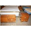Image 5 : Brass & Wood Design Queen Bedroom Set