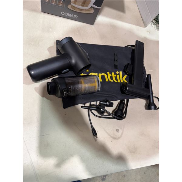 Fanttik vacuum