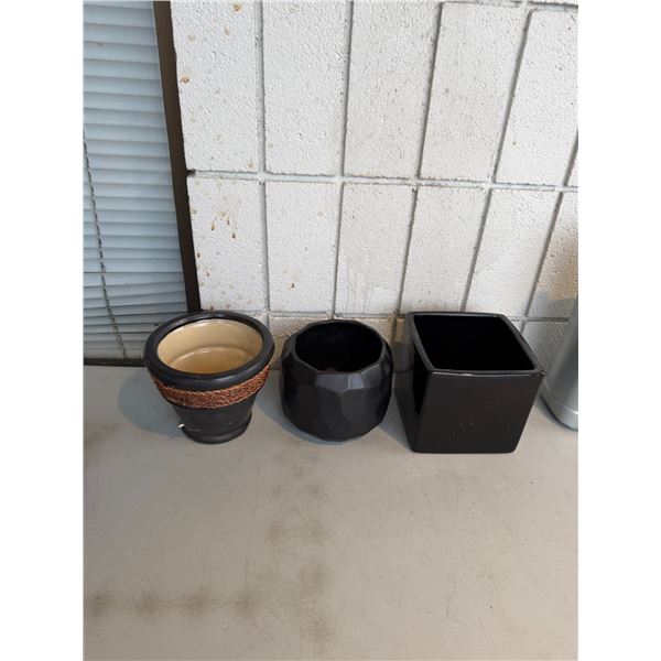 Planter pots