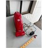 Image 1 : Dirt Devil vacuum