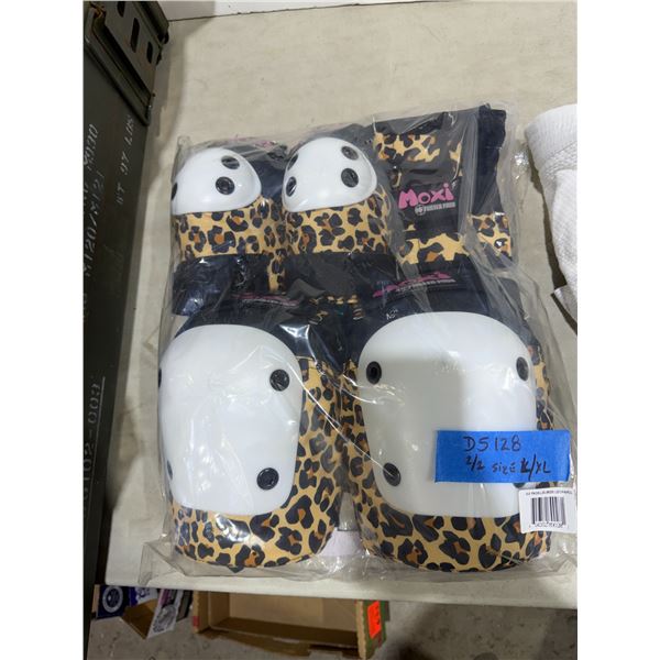 New leopard print protection gear size L/X
