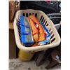 Image 1 : Heat or cooler bags and laundry basket