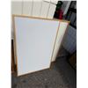 Image 1 : 2 whiteboards
