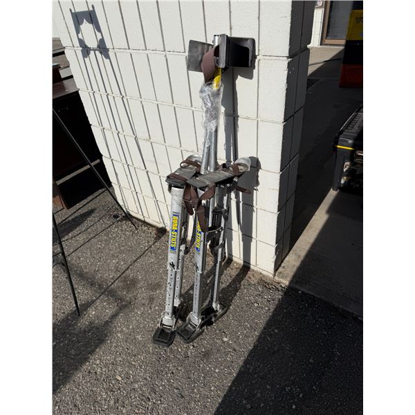 Drywall stilts