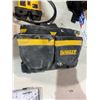 Image 1 : DeWalt tool belt bag