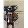 Image 1 : CHENEY Vintage case