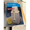 Image 1 : Ice crusher