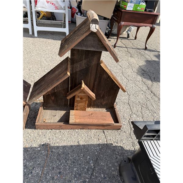 Birdfeeder needs repair