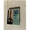 Image 1 : PINKING shears