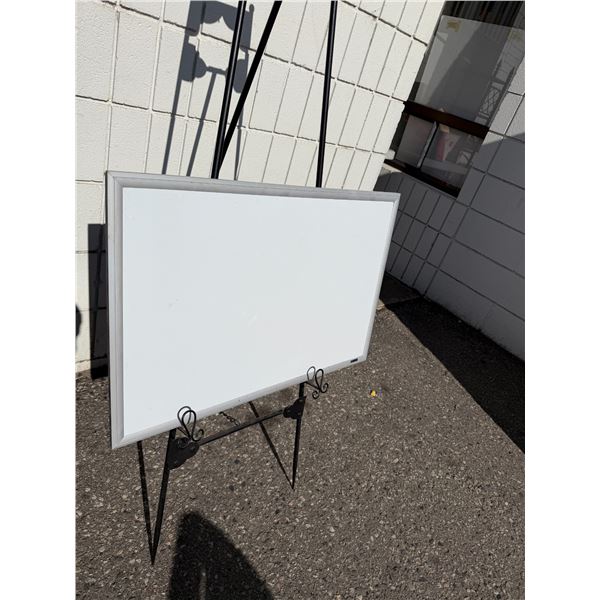 Quartet whiteboard
