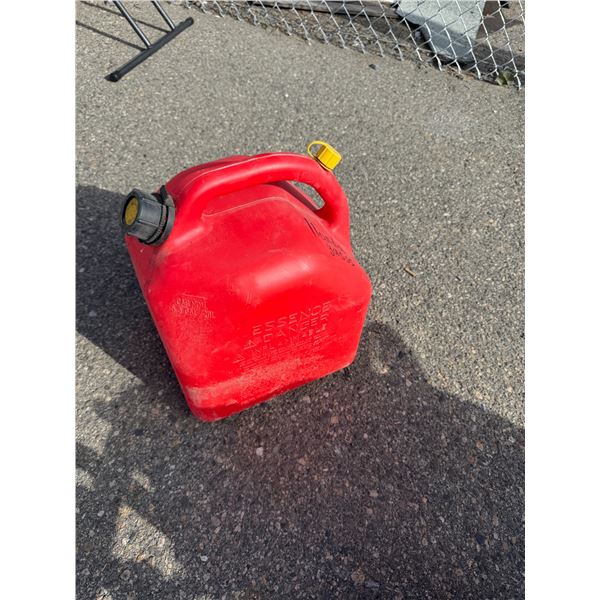 Fuel can