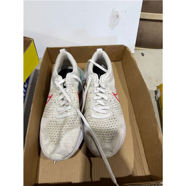 Nike shoes size 10.5