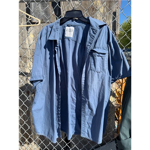 Midtown shirt size 2 XL