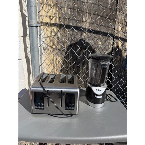 Toaster and ninja blender