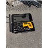 Image 1 : DeWalt saw