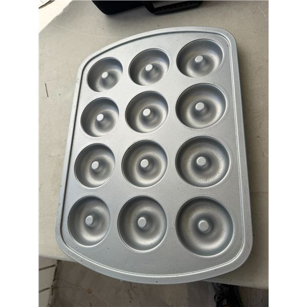 Pampered chef  chef baking pan