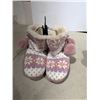 Image 1 : New slippers size 5/6