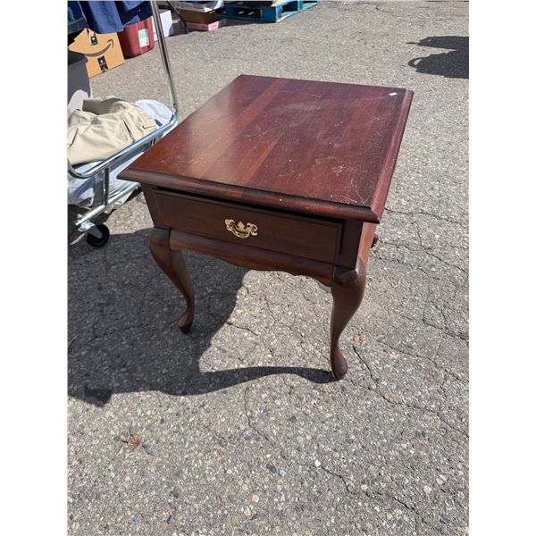 End table 22" x 26" x 23" tall