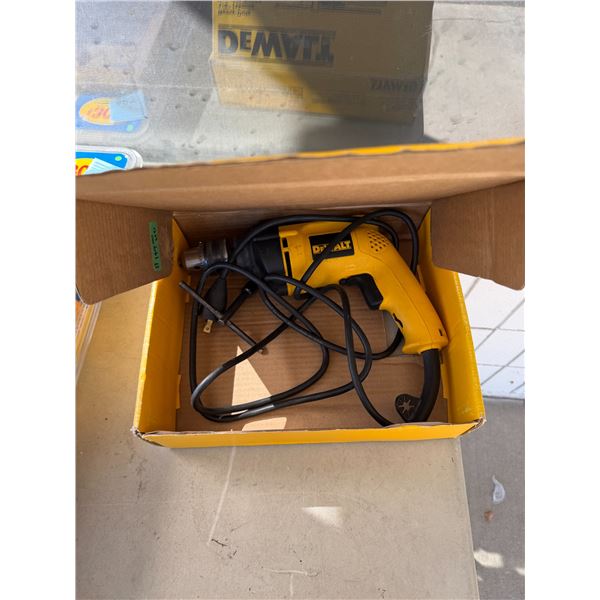 DeWalt reversing hammer drill missing handle part