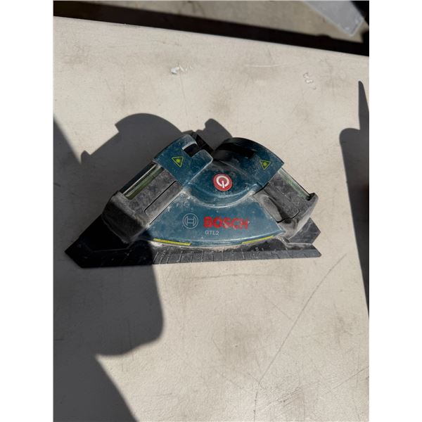 Bosch level tool