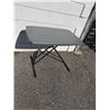 Image 1 : Folding table