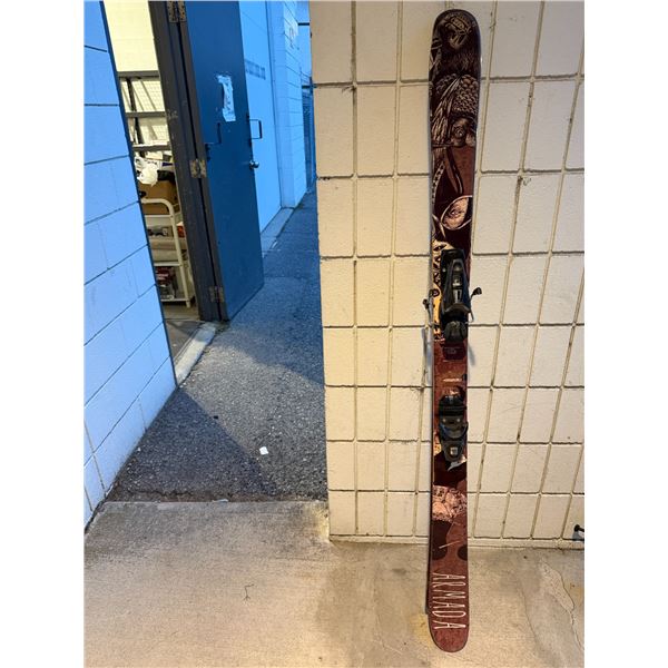 ARMADA skis 161 cm