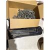 Image 1 : Chains and other tools