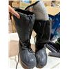 Image 1 : Wind River boots size 9