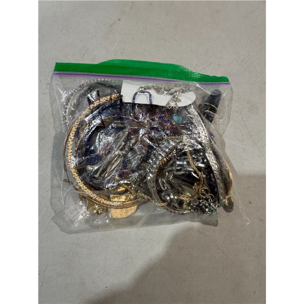 Costume Jewelry approximately 1 pound