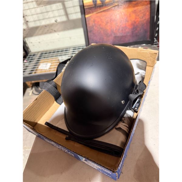Helmet size not shown