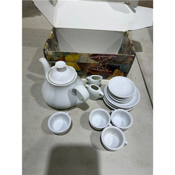 Mini tea set