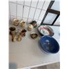 Image 1 : Pottery, serving items and bowls