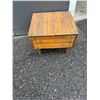 Image 1 : Crate table 20" x 18" x 14 1/2" tall M
