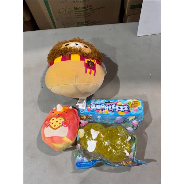 Squishmallows and BUBBLEEZZ