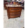 Image 1 : Dresser 42" x 22" x 35"