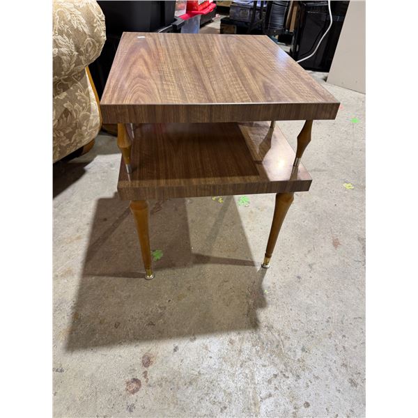 Vintage side table 21" x 18" x 22 1/2" tall